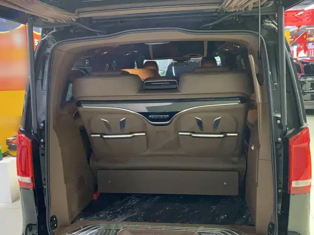 Mercedes-Benz Mercedes-Benz V-Class 2022 V 260 L Long Wheelbase Luxury Edition — Фото автомобиля 6
