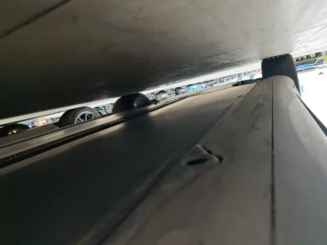 Tesla Model Y — Фото автомобиля 21