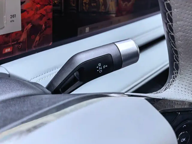 Geely Galaxy E8 — Фото автомобиля 18