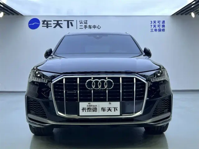 Audi Q7 — Фото автомобиля 3