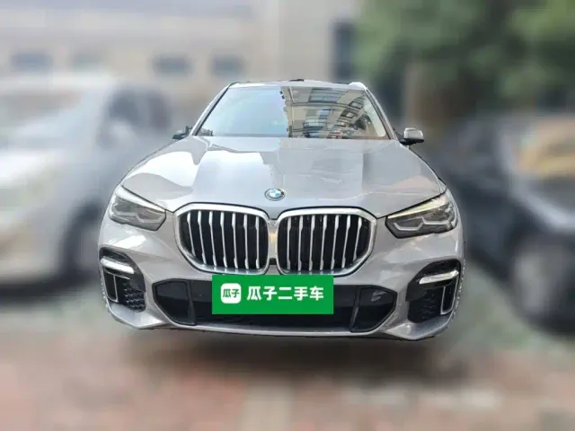 BMW X5 — Фото автомобиля 2
