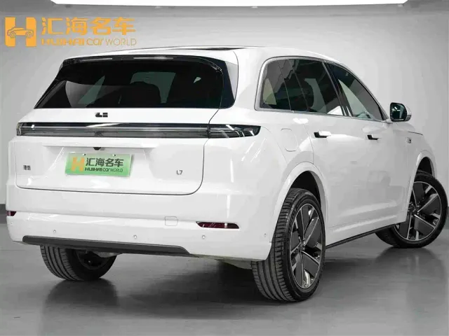 Li Auto L7 — Фото автомобиля 6