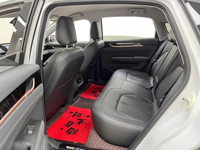 Wuling Starlight — Фото автомобиля 16