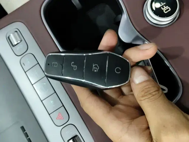 BYD Seal 07 DM-i — Фото автомобиля 8