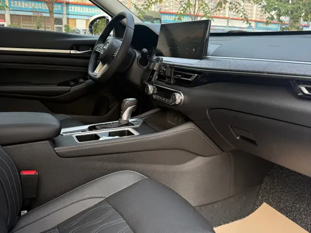 Nissan Teana — Фото автомобиля 16