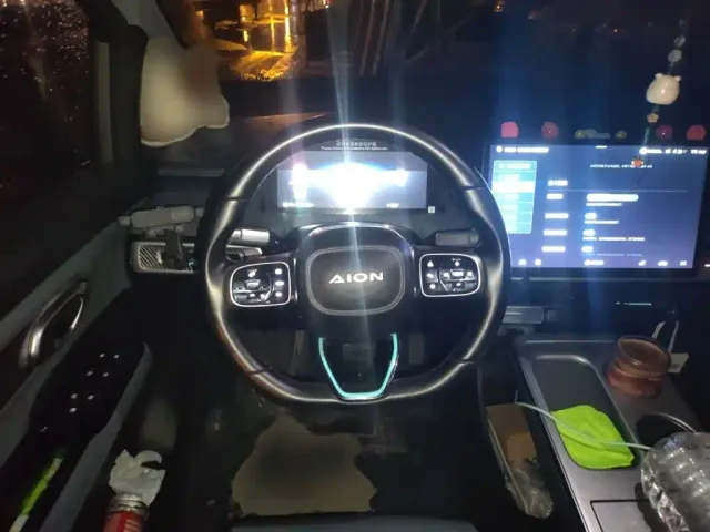 GAC Aion Y — Фото автомобиля 2