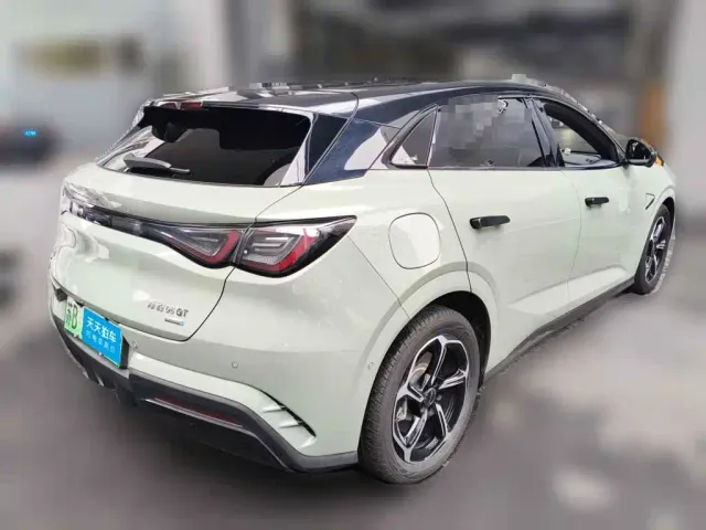 BYD Seal 06 GT — Фото автомобиля 2