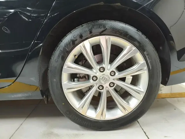 Buick Regal — Фото автомобиля 16