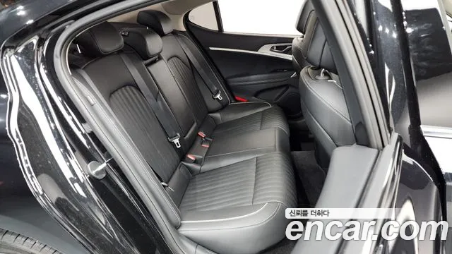 Genesis G70 Новый G70 Бензин 2.5T 4WD — Фото автомобиля 10