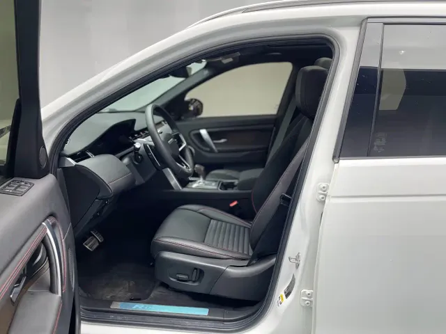 Land Rover Discovery Sport — Фото автомобиля 11