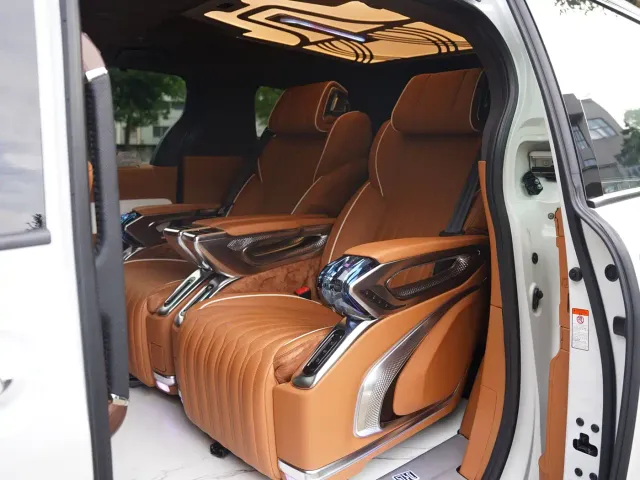 Toyota Granvia — Фото автомобиля 25
