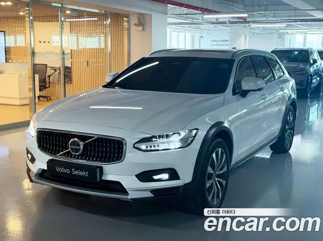 Фотография автомобиля — Volvo V90