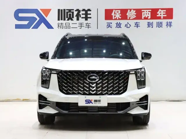 GAC Trumpchi GS8 — Фото автомобиля 2