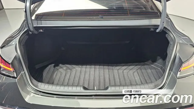 Hyundai AVANTE Новый Avante (CN7) — Фото автомобиля 19