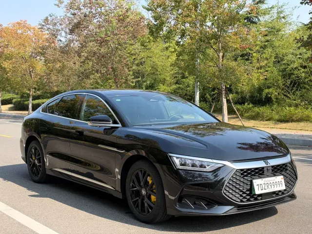 BYD Han — Фото автомобиля 3