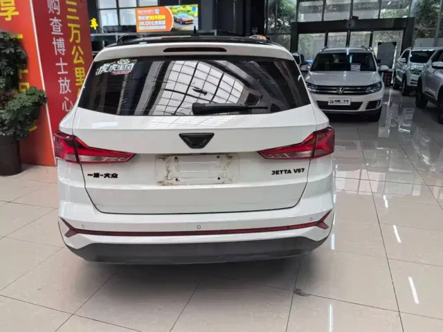 Jetta VS7 — Фото автомобиля 6