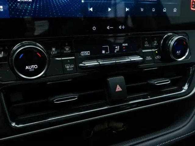 Toyota Highlander — Фото автомобиля 26