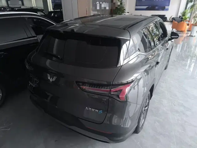 Wuling Starlight S — Фото автомобиля 6