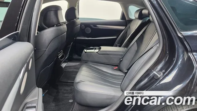 Genesis G80 RG3 — Фото автомобиля 12