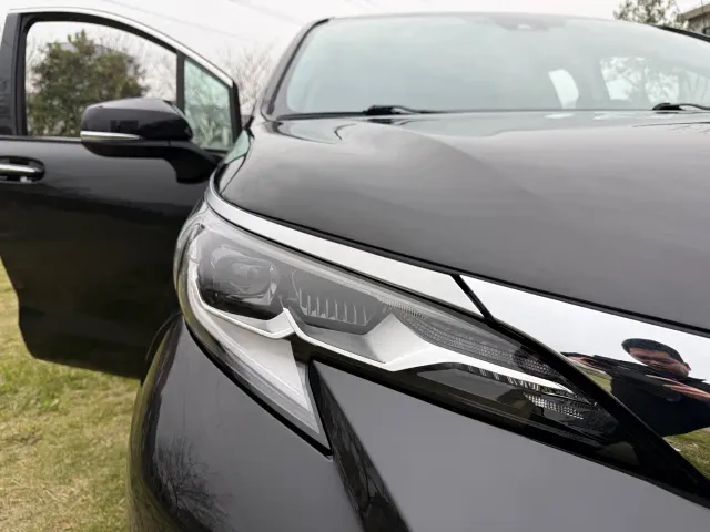 Toyota Sienna — Фото автомобиля 15