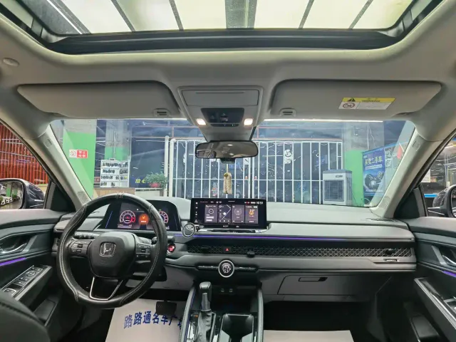 Honda Accord — Фото автомобиля 7