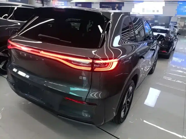 Geely Galaxy E5 — Фото автомобиля 6