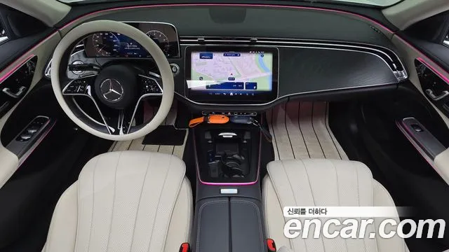 Mercedes-Benz E-Class — Фото автомобиля 10