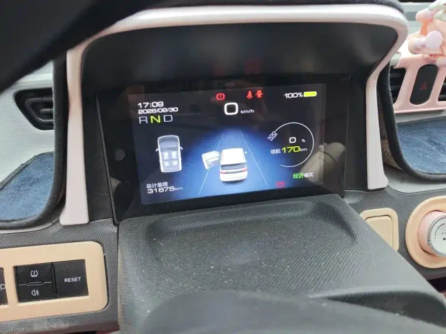 Wuling Hongguang Mini EV — Фото автомобиля 7