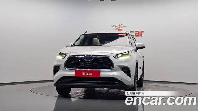 Toyota Highlander 4th Gen — Фото автомобиля 3