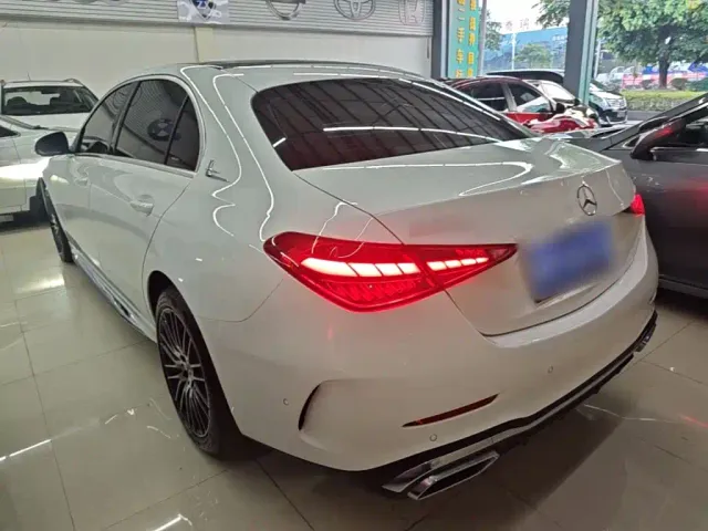 Mercedes-Benz C-Class — Фото автомобиля 4