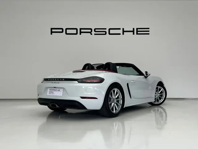 Porsche 718 — Фото автомобиля 5