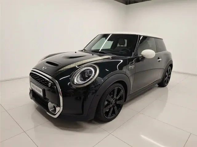 Фотография автомобиля — MINI Hatch