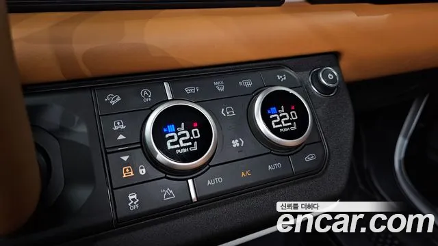 Land Rover Defender — Фото автомобиля 15