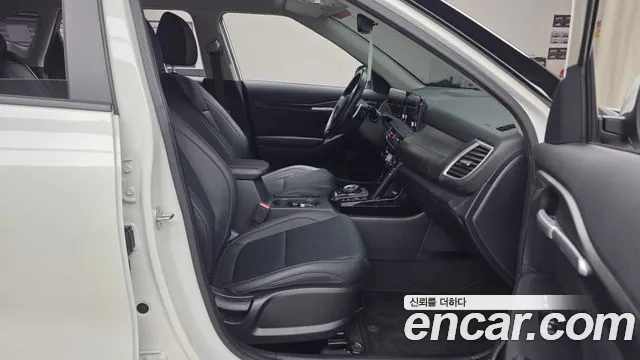 Kia Seltos Новый Seltos Бензин 2.0 2WD — Фото автомобиля 10