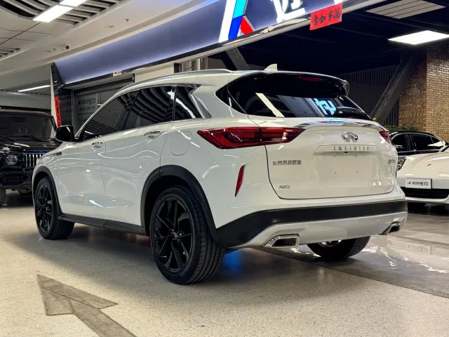 Infiniti QX50 — Фото автомобиля 3