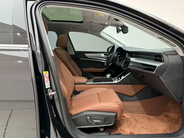 Audi A6L — Фото автомобиля 16