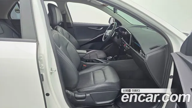 Kia Niro Niro (New) — Фото автомобиля 15