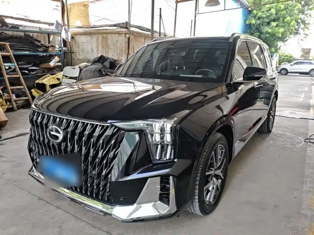 Фотография автомобиля — GAC Trumpchi GS8