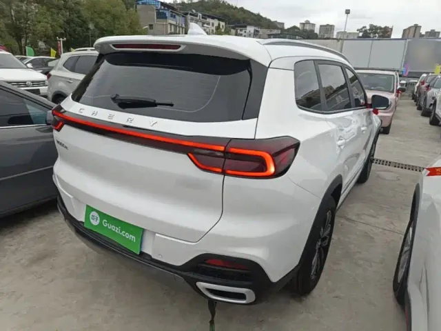 Chery Tiggo 8 — Фото автомобиля 6