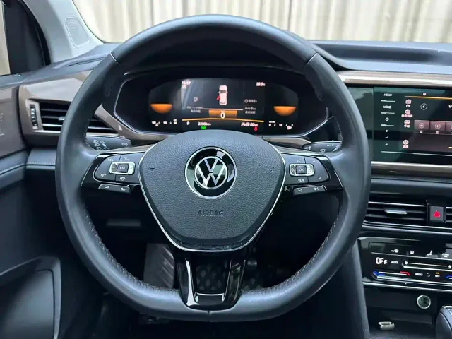 Volkswagen Tharu — Фото автомобиля 10