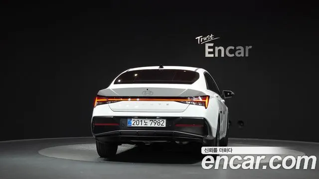 Hyundai Avante CN7 — Фото автомобиля 4