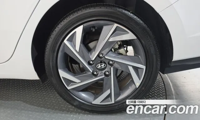 Hyundai Avante — Фото автомобиля 6