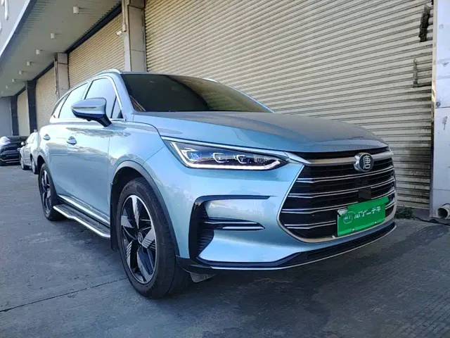 BYD Tang — Фото автомобиля 3