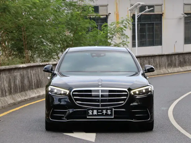 Mercedes-Benz S-Class — Фото автомобиля 2