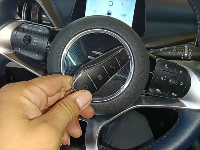 BYD Yuan PLUS — Фото автомобиля 8