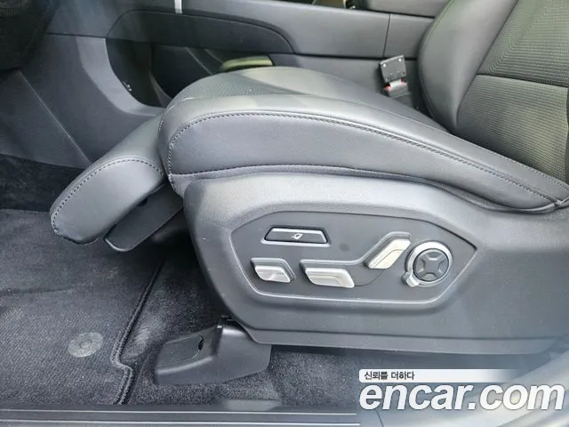 Hyundai Santa Fe MX5 — Фото автомобиля 10
