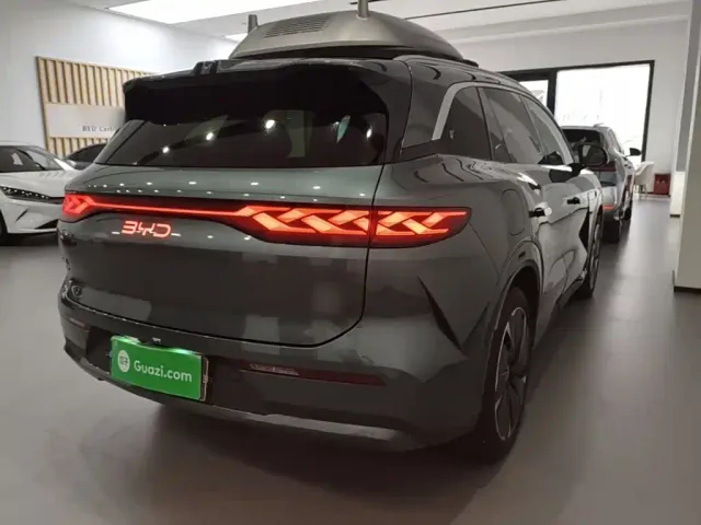 BYD Tang L — Фото автомобиля 6