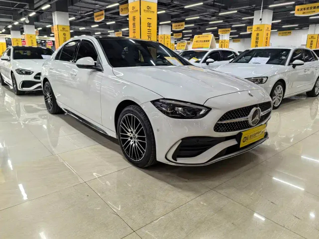 Mercedes-Benz C-Class — Фото автомобиля 3