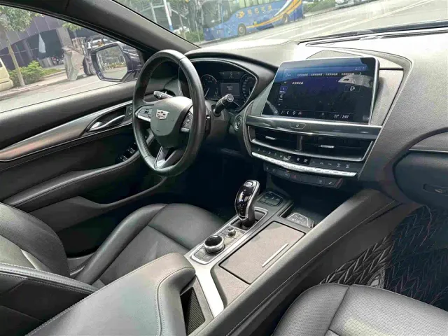 Cadillac CT5 — Фото автомобиля 19
