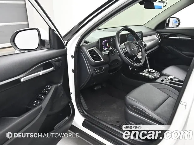 Kia Seltos Новый Seltos Бензин 2.0 2WD — Фото автомобиля 11